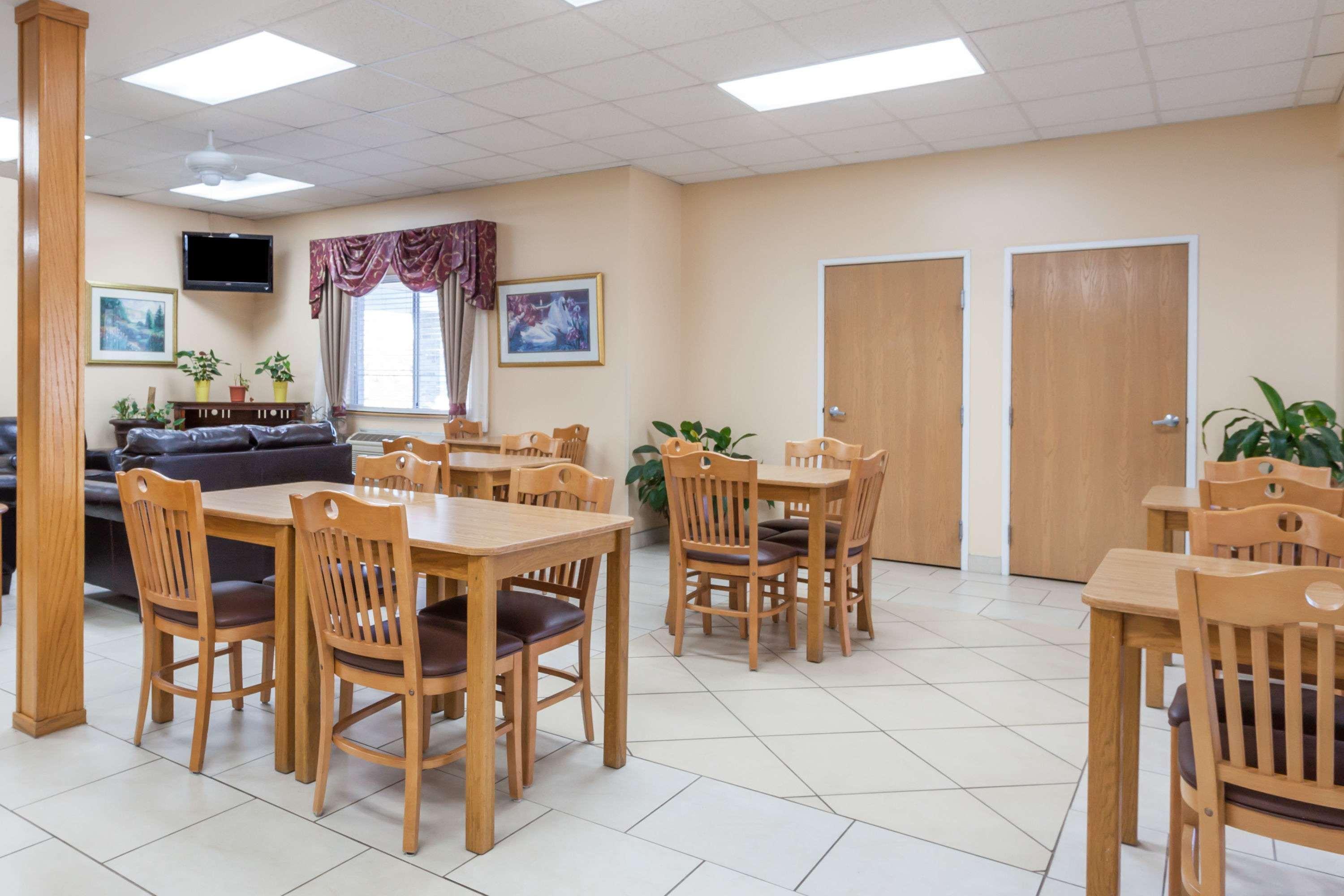 Days Inn By Wyndham Imlay City Εξωτερικό φωτογραφία
