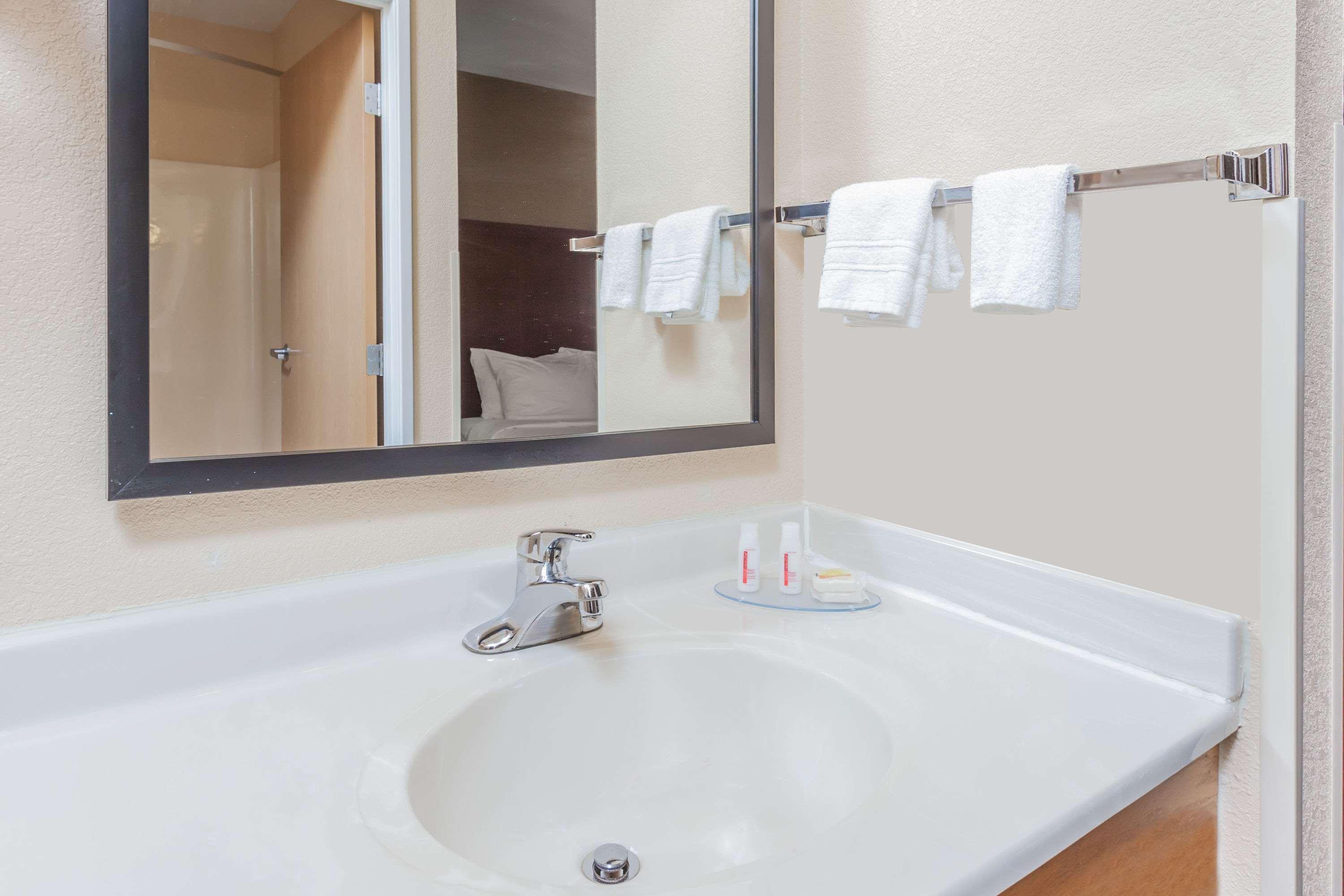 Days Inn By Wyndham Imlay City Εξωτερικό φωτογραφία