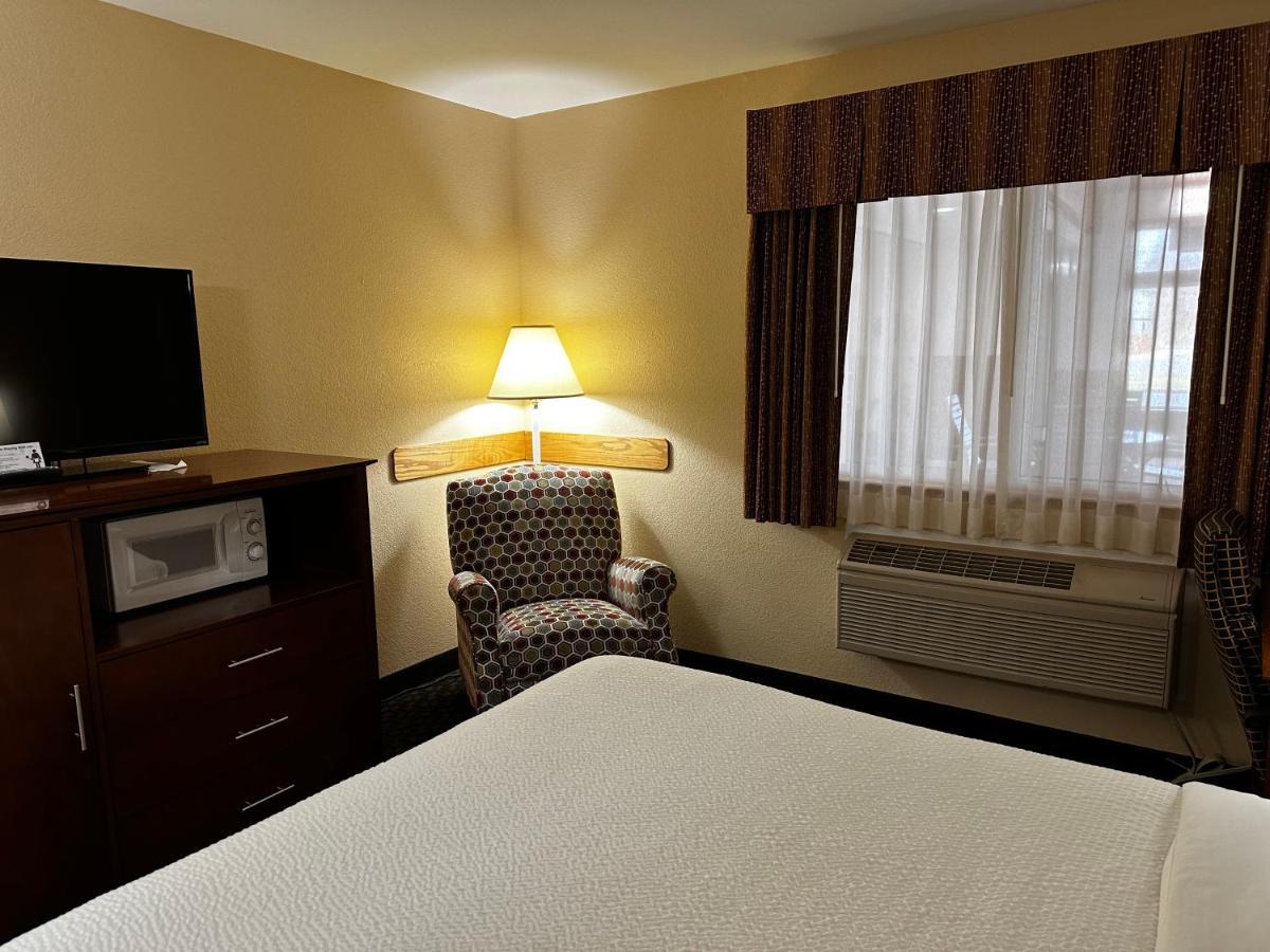 Days Inn By Wyndham Imlay City Εξωτερικό φωτογραφία