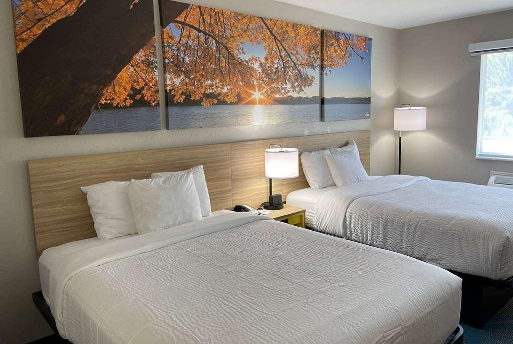 Days Inn By Wyndham Imlay City Δωμάτιο φωτογραφία