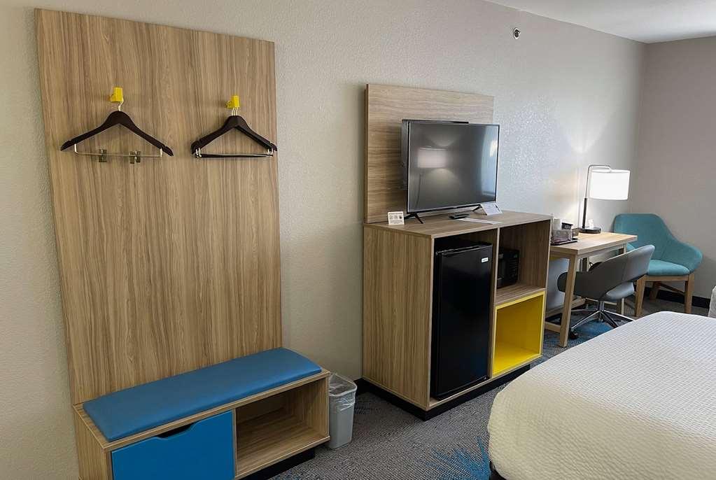 Days Inn By Wyndham Imlay City Δωμάτιο φωτογραφία