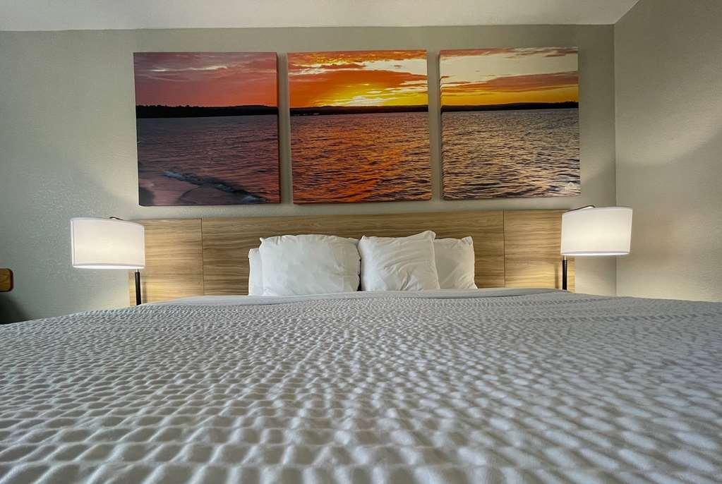 Days Inn By Wyndham Imlay City Δωμάτιο φωτογραφία